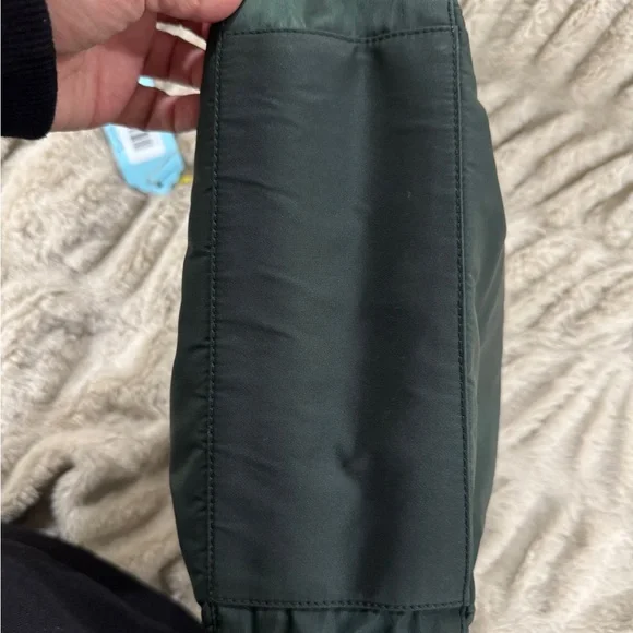 Authentic Prada Green Nylon Tessuto Shoulder Tote Bag - Made in Italy - Picture 6 of 10